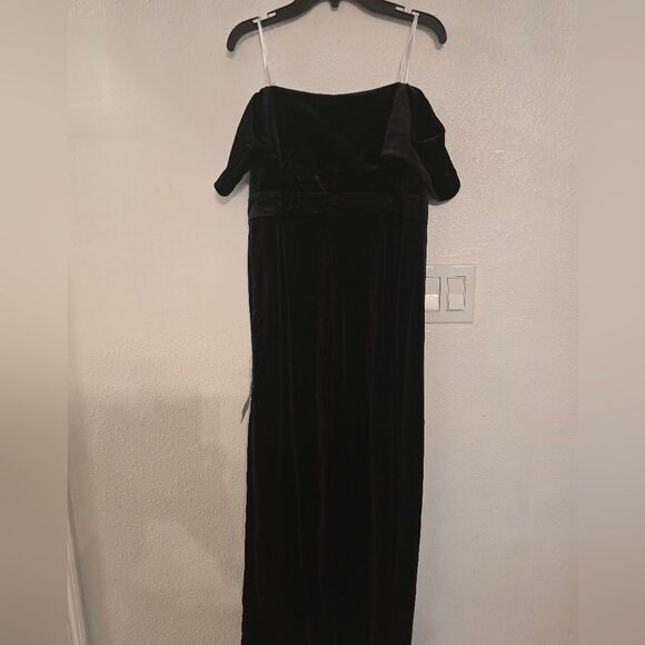 NWT Lulu's I'm Enchanted Black Velvet Off-the-Shoulder Maxi Dress Size XL - Picture 13 of 14